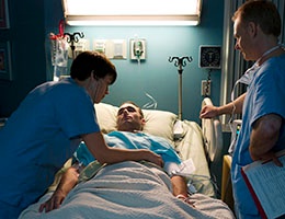 Blog_CodeSepsis_MedProfExamHospStethPatientSleep260x200dpi.jpg